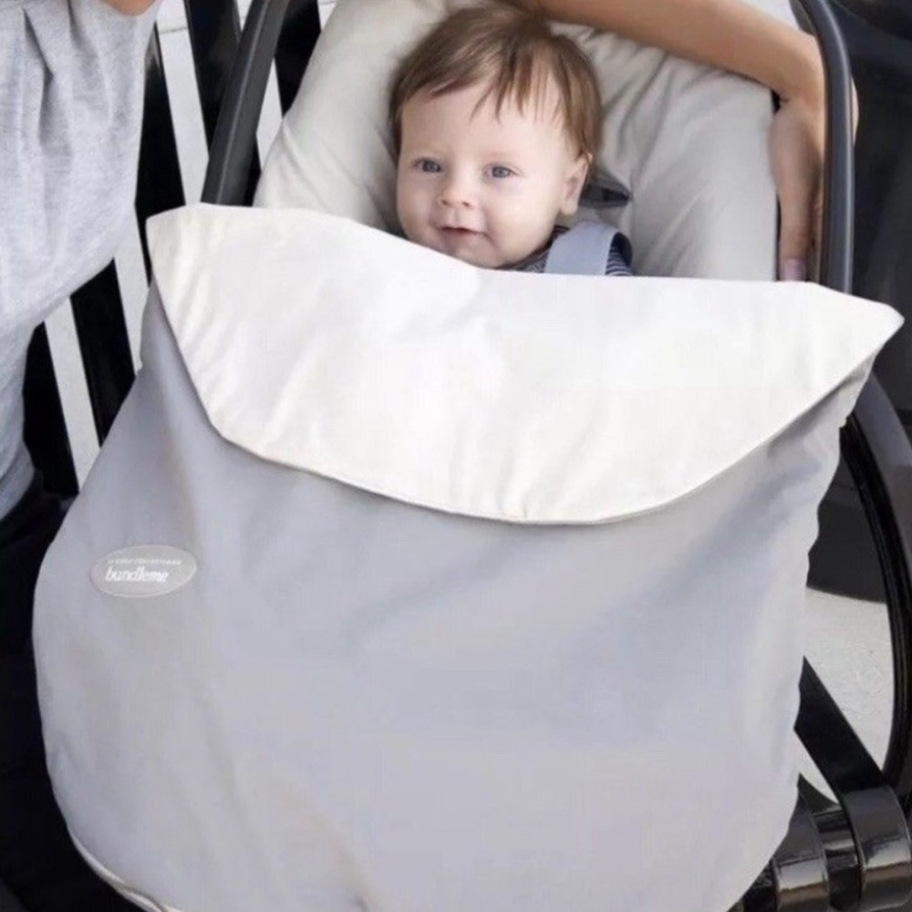JJ Cole BundleMe Lite in Blue and Cream Color